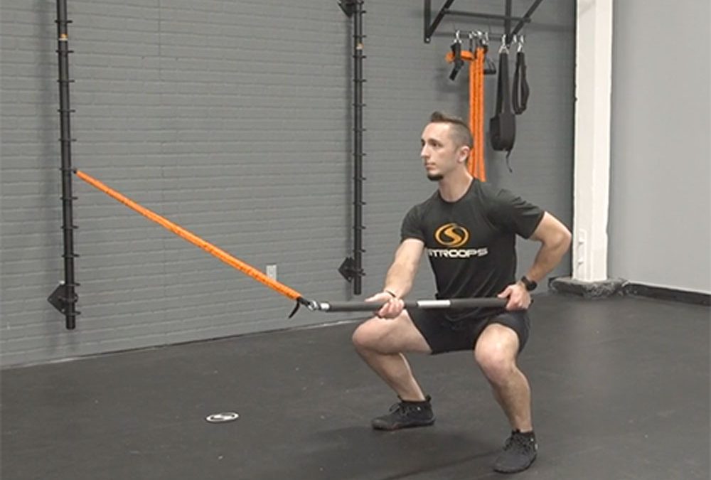 Lateral Hold Squat