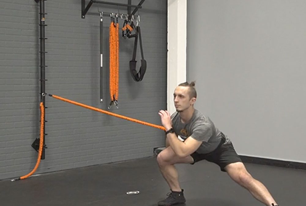 Decelerating Side Lunge