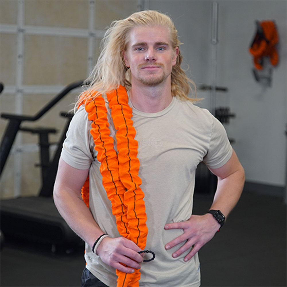 Stroops Trainer Steven with Son of the Beast over his shoulder